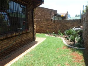 3 Bed House in Edelweiss