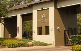 3 Bedroom Simplex in Fourways