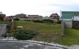 815 m² Land available in Struisbaai