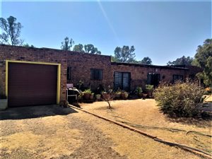 2.1 ha Farm in Zesfontein AH