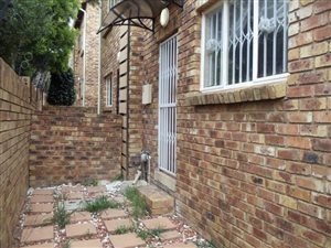 2 Bedroom Duplex in Olivedale