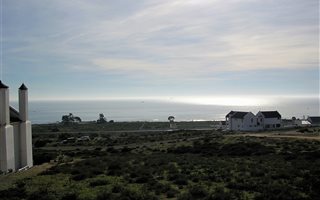 790 m² Land available in Da Gama Bay