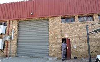 1371 m² Industrial space in Paulshof