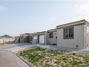 2 Bed Townhouse in Vredelust