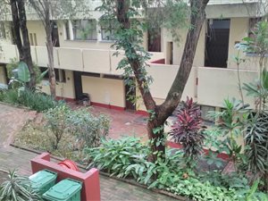 2 Bed Apartment in Paradise Valley
