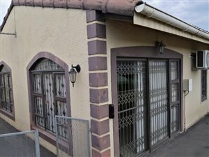 3 Bed House in Brookdale