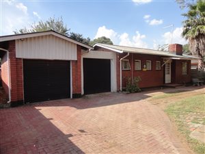 3 Bed House in Vanderbijlpark CE2