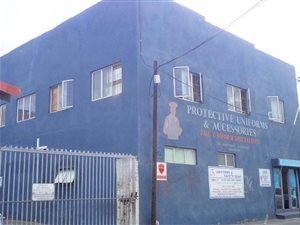 90 m² Commercial space in Windermere