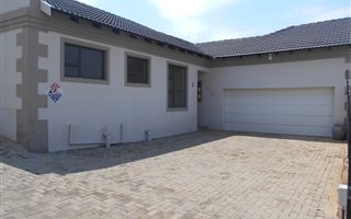3 Bedroom House in Doringkruin