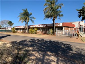 4300 m² Industrial space in Rosslyn
