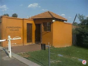 2 Bed Apartment in Roodepoort West