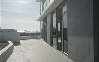 1 Bedroom Apartment in Foreshore