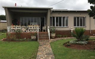 4 Bedroom House in Valhalla