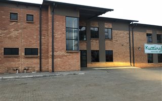 417 m² Commercial space in Waterval East