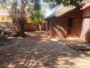 3 Bed House in Chantelle