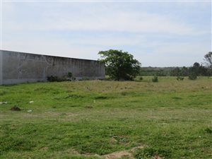 2000 m² Land available in East Bank