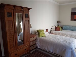 4 Bed House in Bendor