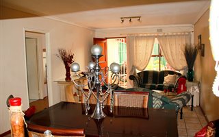 3 Bedroom House in Plattekloof Glen