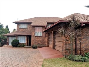 4 Bed House in Glenvista