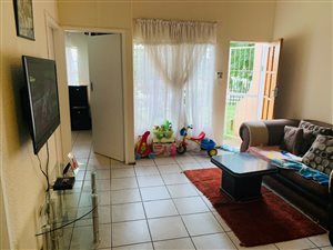 3 Bed Apartment in Bloubosrand
