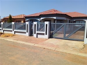 3 Bed House in Lethlabile