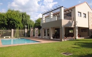 1 Bedroom Apartment in Paulshof
