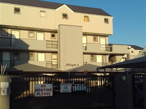 2 Bed Apartment in Paarl
