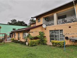 5 Bed House in Bonela
