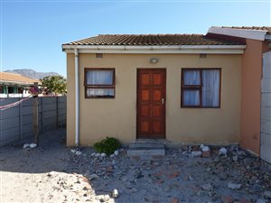 2 Bed House in Lavender Hill