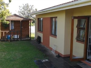 3 Bed Flat in Bellair
