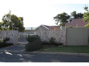 3 Bed House in Glenvista