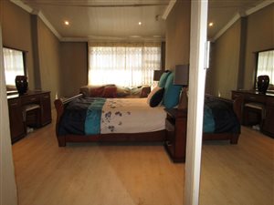 4 Bed House in Witpoortjie