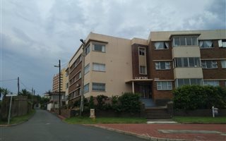 Bachelor apartment in Warner Beach