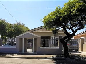 5 Bed House in Goodwood