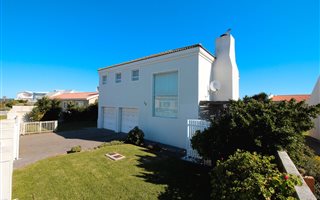 3 Bedroom House in Youngsfield