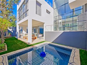 4 Bed House in Elton Hill