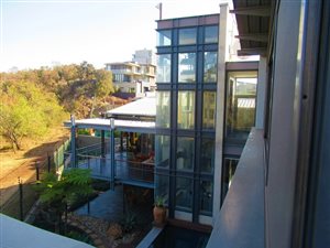 3 Bed House in Lynnwood Ridge