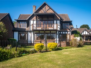 4 Bed Townhouse in Hillcrest Central