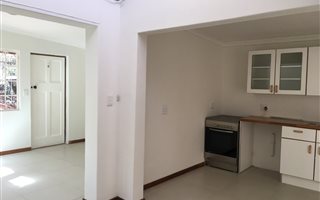 1 Bedroom Garden Cottage in Parkview