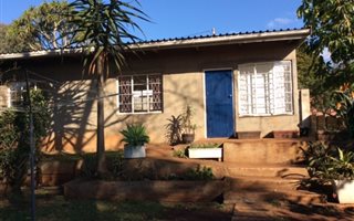 1 Bedroom Garden Cottage in Merrivale