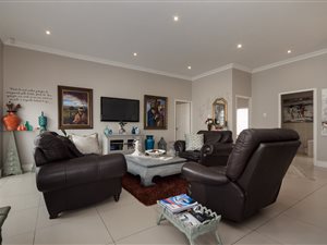 4 Bed Townhouse in Westbrook
