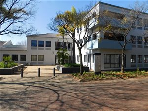 98 m² Office Space in Bryanston