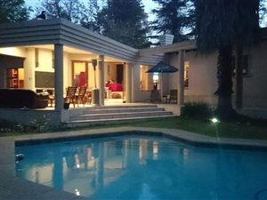 6 Bed House in River Club