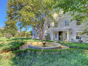 4 Bed House in Natures Valley