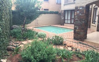 3 Bedroom Duplex in Lynnwood Manor