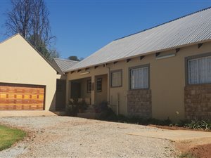 858 m² Farm in Tarlton