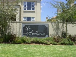 2 Bed Townhouse in Eagle Canyon Golf Estate