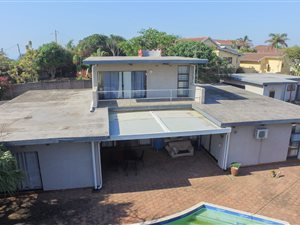 5 Bed House in Athlone Park