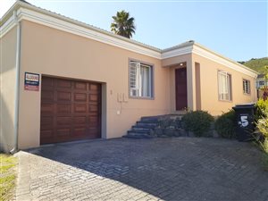 3 Bed Townhouse in Old Place