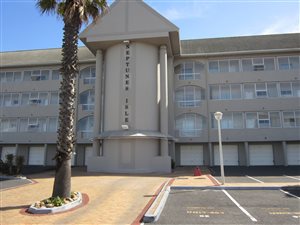 2 Bed Apartment in Lagoon Beach